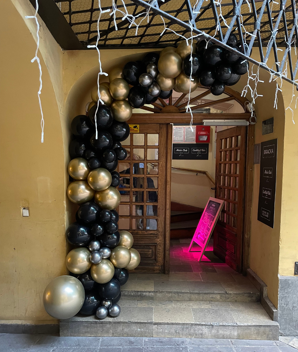 Girlanda organiczna z balonów - Bracka w Krakowie